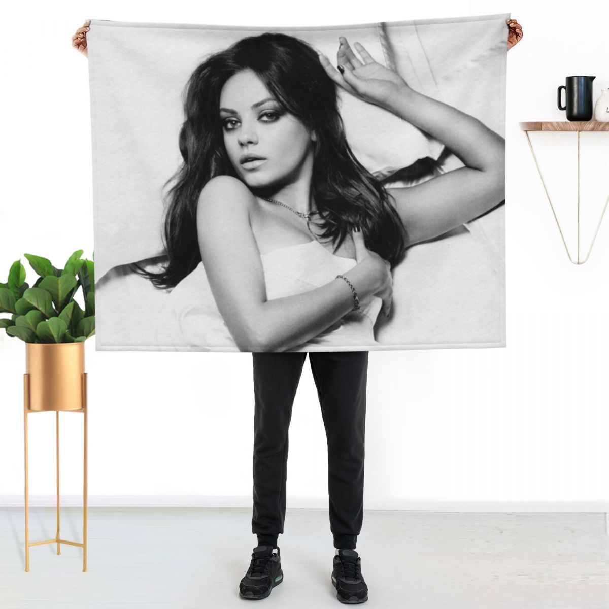 hot mila Throw Blanket cosplay - Anime Cosplay Idea ulasan dan harga